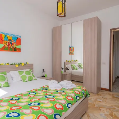 Appartement Xenia - Spacious Two-room In The Flower District *