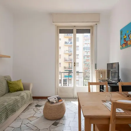 Xenia - Spacious Two-room In The Flower District Appartement
